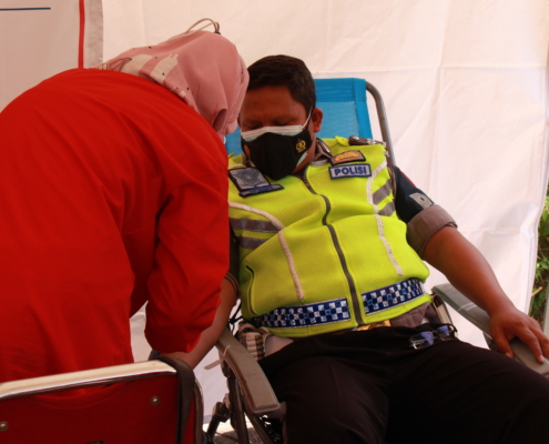 Donor Darah dalam rangka memperingati hari Pelanggan Nasional di Rest Area Titirah Kahirupan 130 A